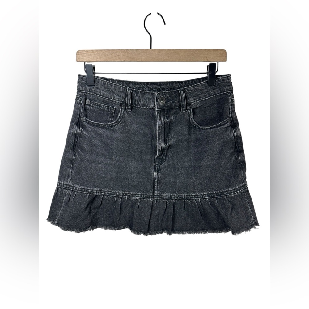 American Eagle High Waisted Ruffle Denim Mini Skirt Black Size 6 Distressed Jean - Picture 2 of 10